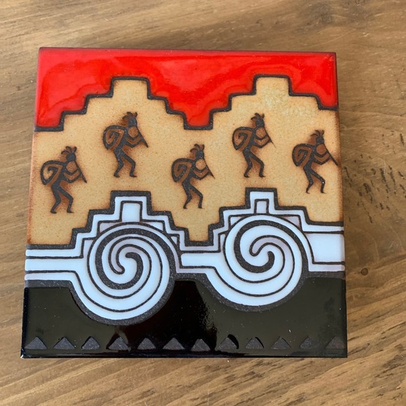 Kokopelli/Maze Embossed Mastercraft Handcrafted Ceramic Art Tile Trivet - Picture 2 of 6